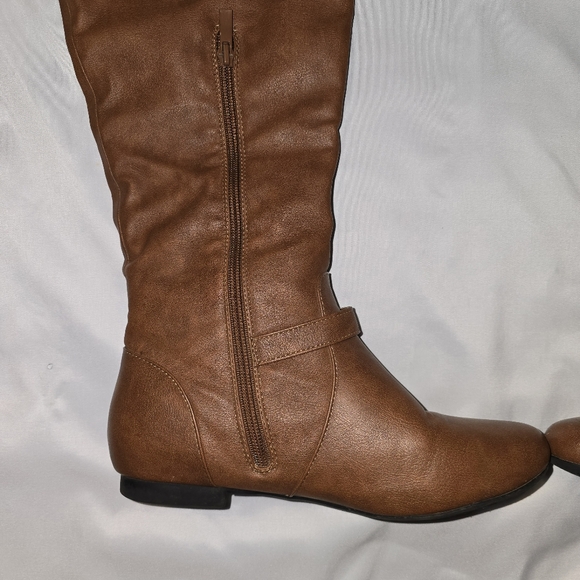{SOLD} Journee Collection Over-Knee Riding Boots in Size 9 - Like New - Picture 11 of 15